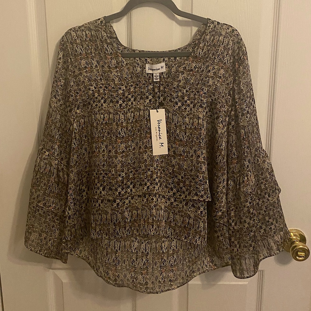 Veronica M. Bell sleeve top